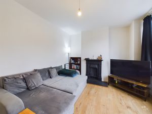 Living Room - click for photo gallery